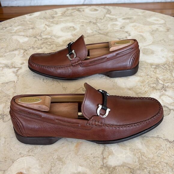 Salvatore Ferragamo Leather Gancini Buckle Loafers - Picture 7 of 16
